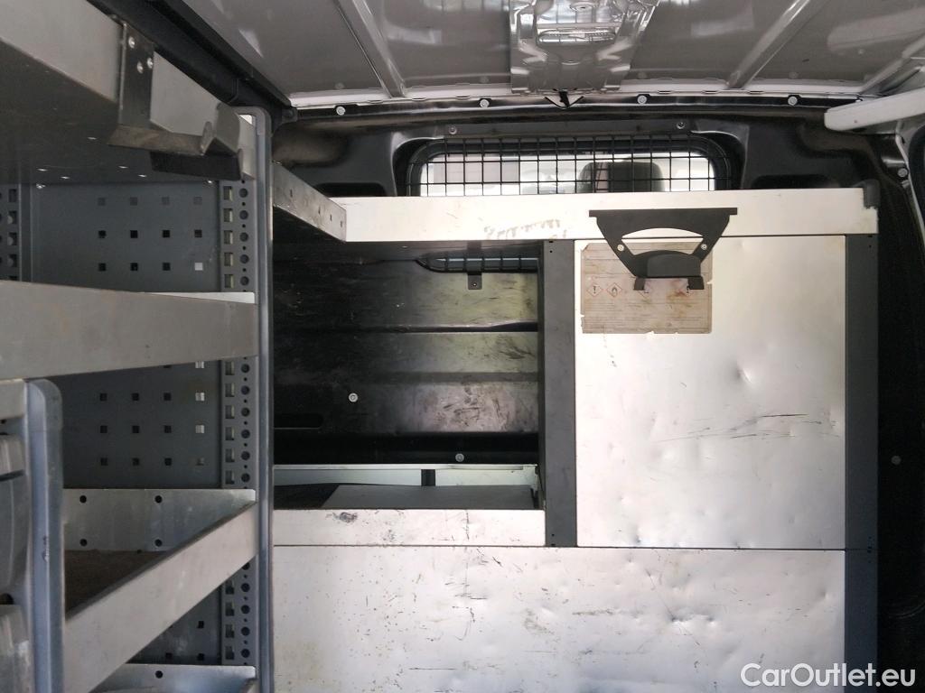  Toyota  Proace TOYOTA  / 2016 / 4P / furgón FU. MEDIO (L1) 2.0D 90kW COMFORT CARGA + #23
