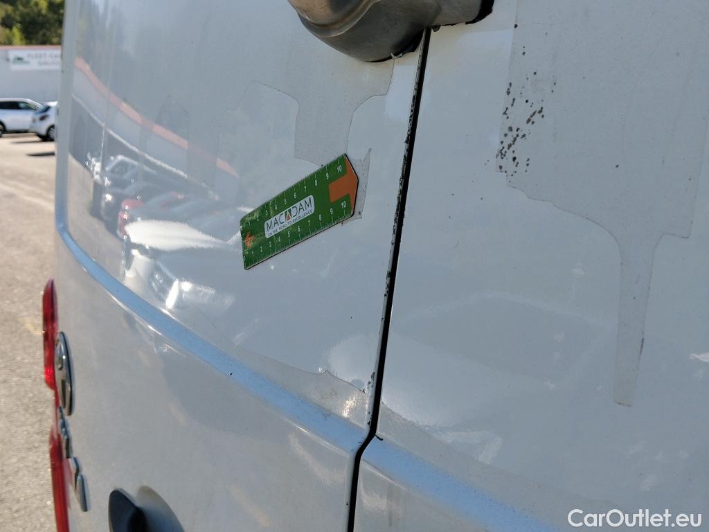  Toyota  Proace TOYOTA  / 2016 / 4P / furgón FU. MEDIO (L1) 2.0D 90kW COMFORT CARGA + #19