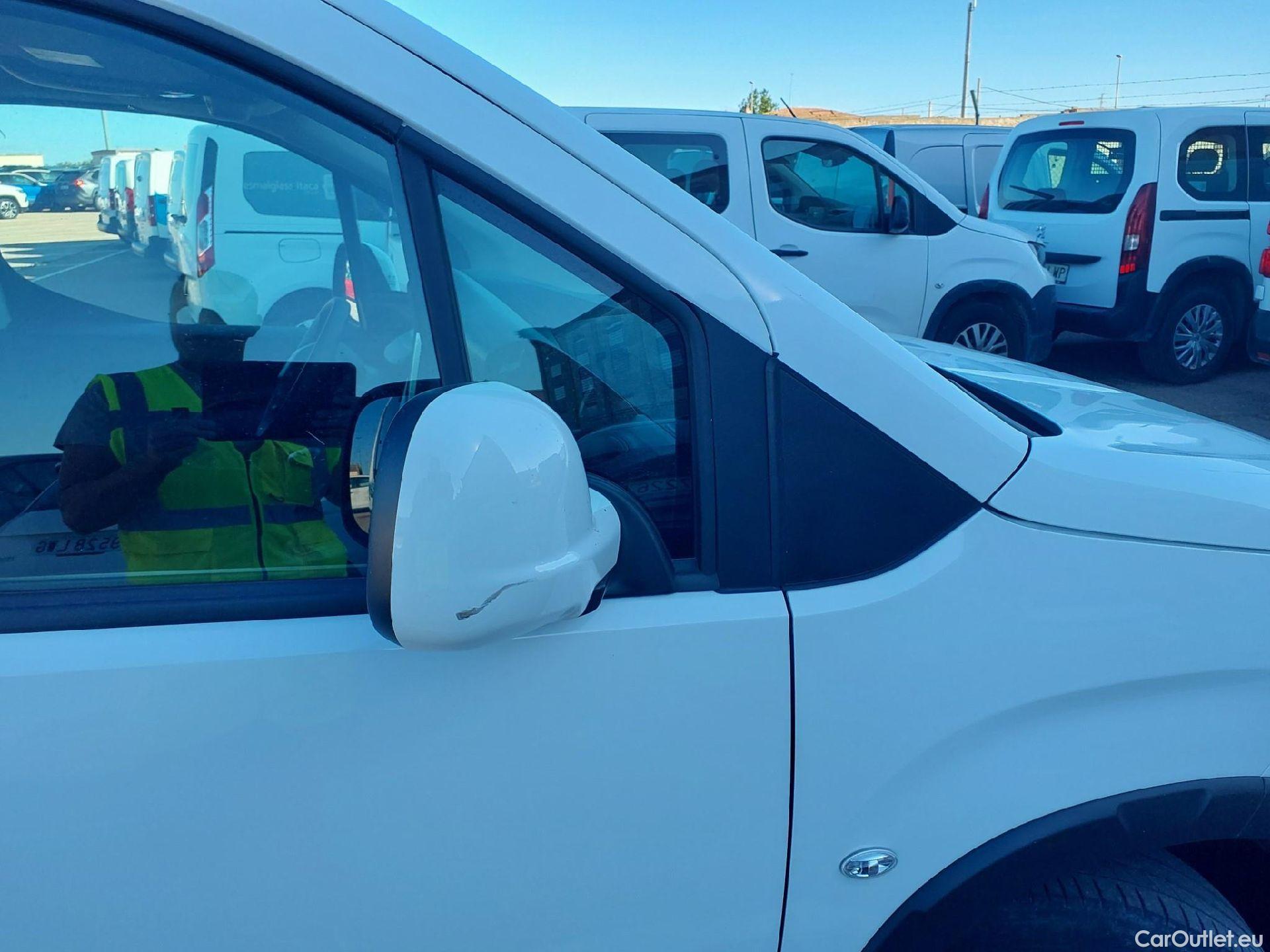  Peugeot  RIFTER PEUGEOT  / 2018 / 4P / combi Active Standard BlueHDi 73kW (IND) (CX2) #22