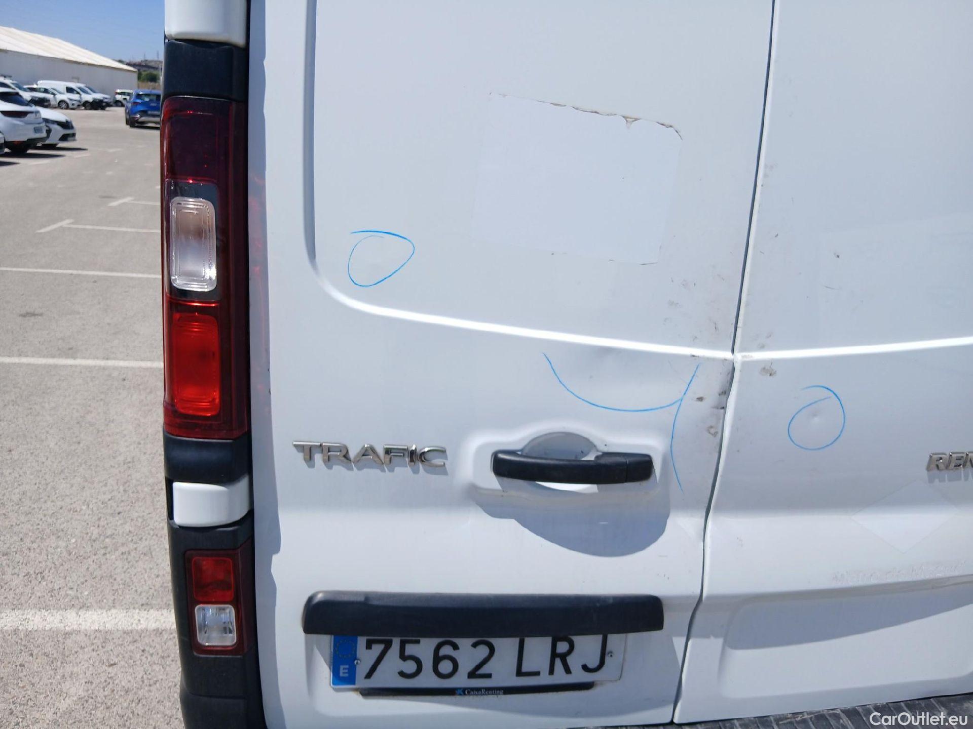  Renault  Trafic RENAULT  / 2019 / 4P / furgón Doble Cabina 27 L1 Energy BluedCi 88 kW #23