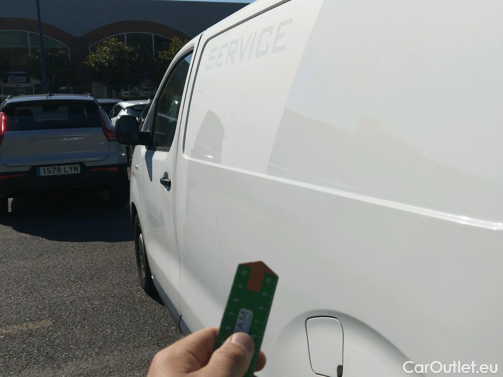  Toyota  Proace TOYOTA  / 2016 / 4P / furgón FU. MEDIO (L1) 2.0D 90kW COMFORT CARGA + #32