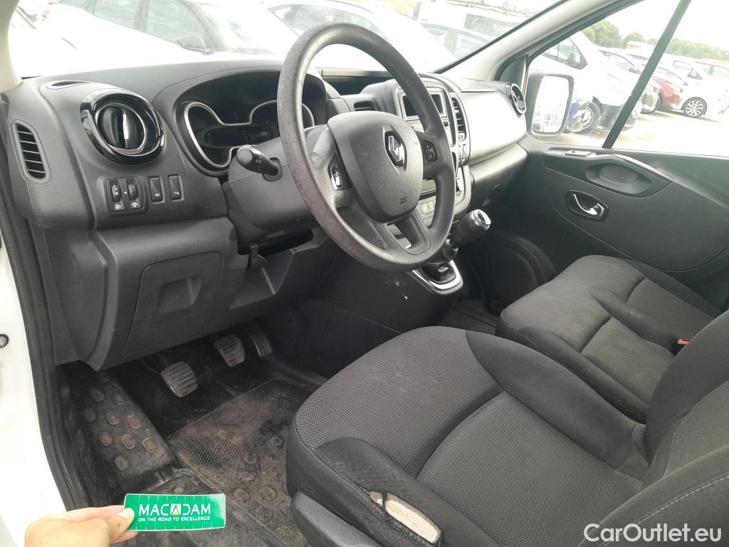  Renault  Trafic RENAULT  / 2019 / 4P / furgón Doble Cabina 27 L1 Energy BluedCi 88 kW #31