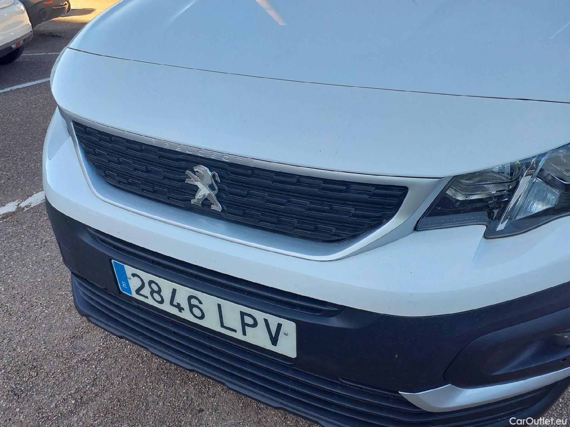  Peugeot  RIFTER PEUGEOT  / 2018 / 4P / combi Active Standard BlueHDi 73kW (IND) (CX2) #25