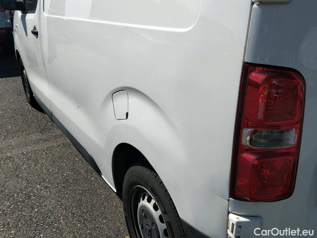  Toyota  Proace TOYOTA  / 2016 / 4P / furgón FU. MEDIO (L1) 2.0D 90kW COMFORT CARGA + #37