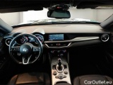 Alfa Romeo   STELVIO ALFA ROMEO / 2017 / 5P / SUV 2.2 TD 190 CV SPRINT AT8 Q4 #3