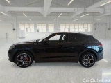  Alfa Romeo   STELVIO ALFA ROMEO / 2017 / 5P / SUV 2.2 TD 190 CV SPRINT AT8 Q4 #8