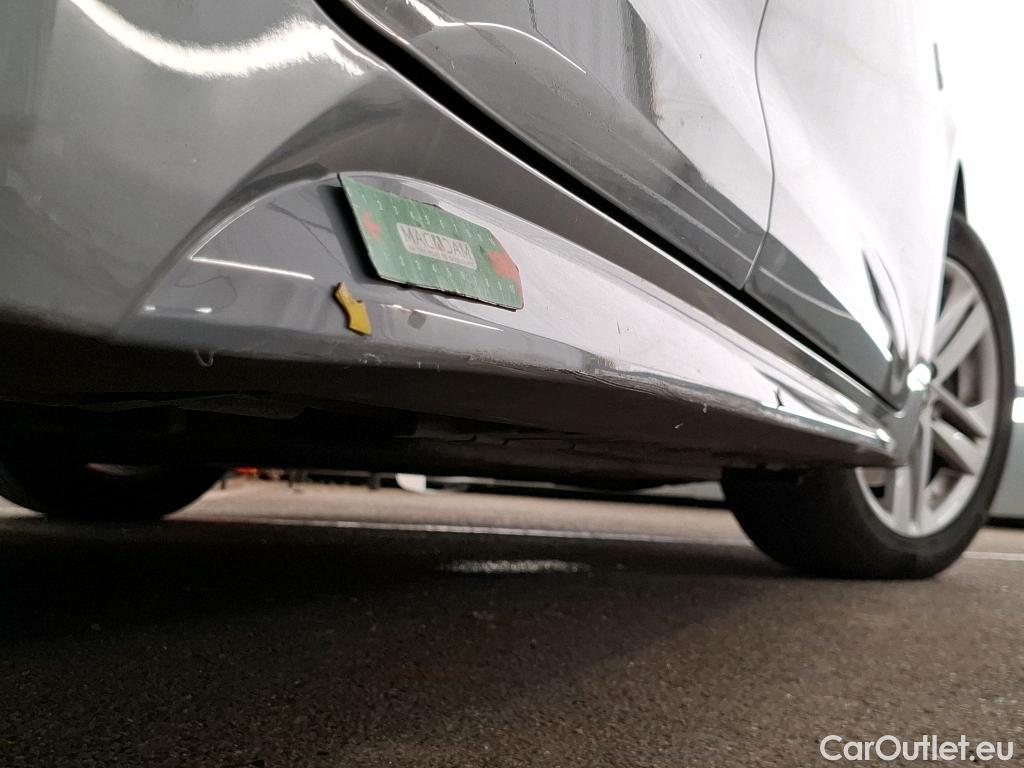  Toyota  Corolla TOYOTA  / 2018 / 5P / Berline Hybride 184h Dynamic Business Stage Acad #22