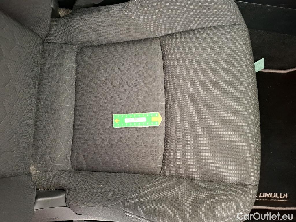  Toyota  Corolla TOYOTA  / 2018 / 5P / Berline Hybride 184h Dynamic Business Stage Acad #40