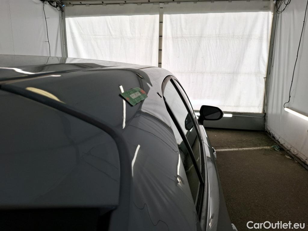  Toyota  Corolla TOYOTA  / 2018 / 5P / Berline Hybride 184h Dynamic Business Stage Acad #26