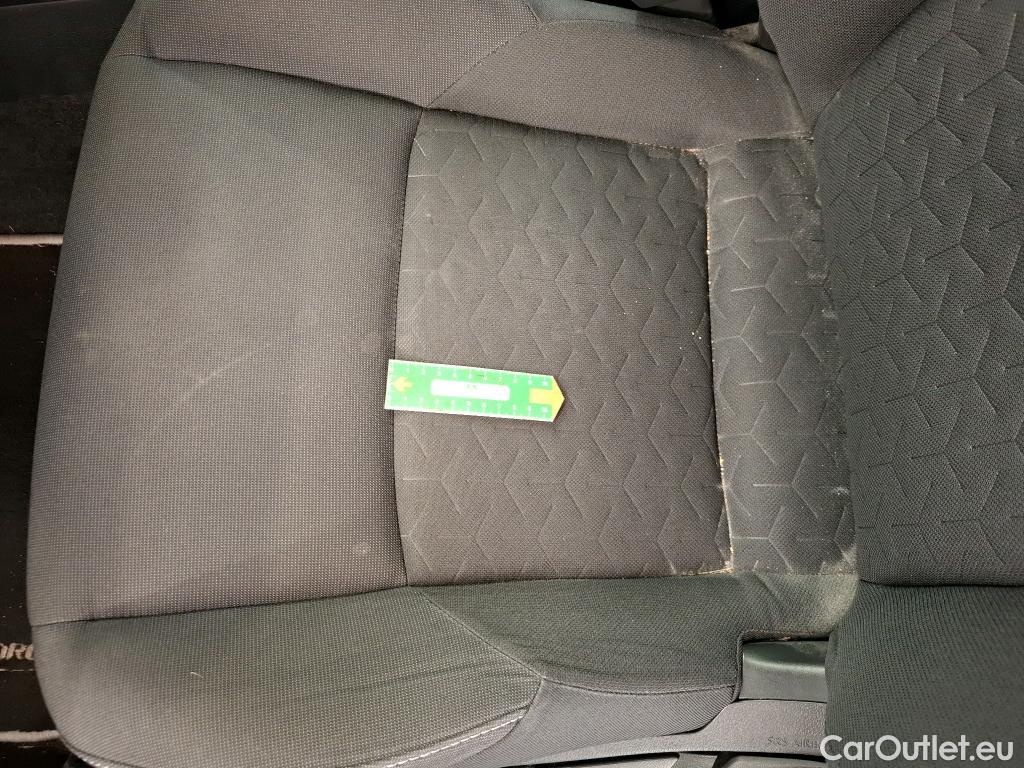  Toyota  Corolla TOYOTA  / 2018 / 5P / Berline Hybride 184h Dynamic Business Stage Acad #36