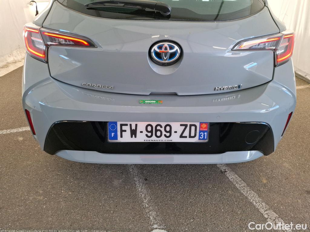  Toyota  Corolla TOYOTA  / 2018 / 5P / Berline Hybride 184h Dynamic Business Stage Acad #102