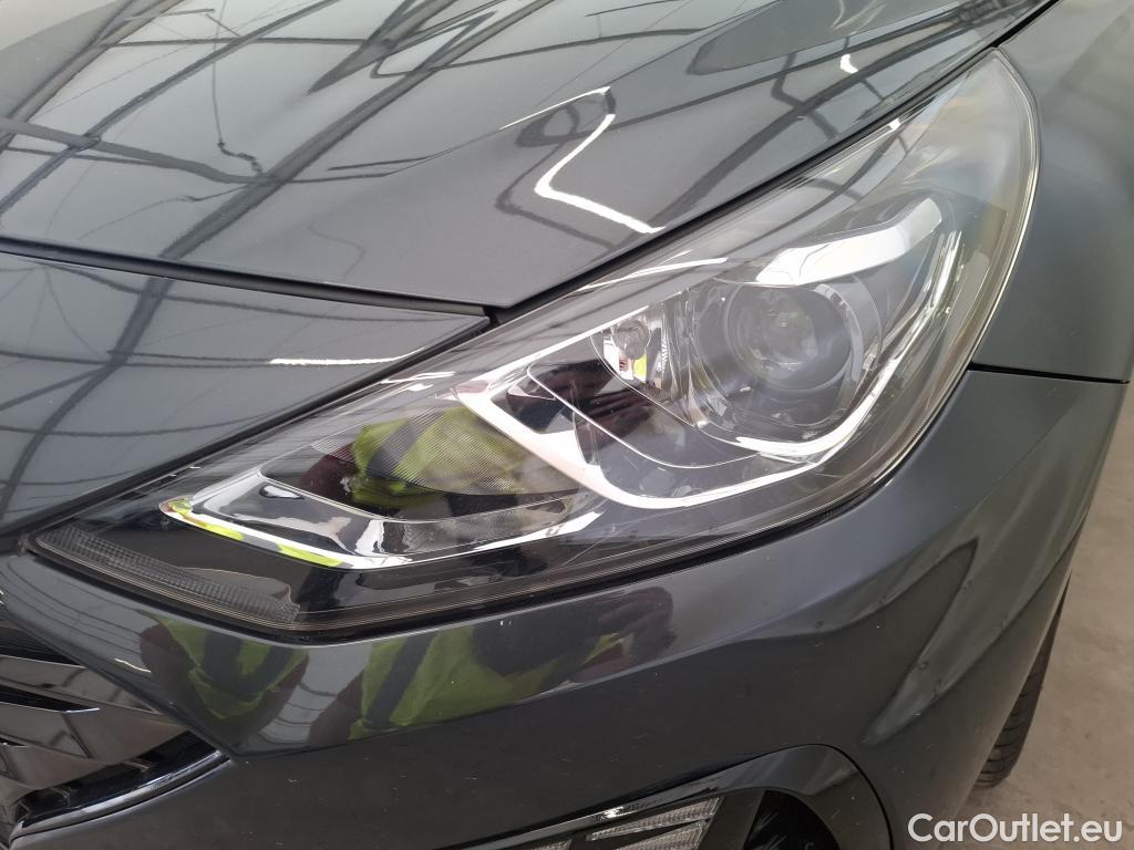  Hyundai  i30  cw Business 1.6 CRDi 115CV BVM6 E6d #39