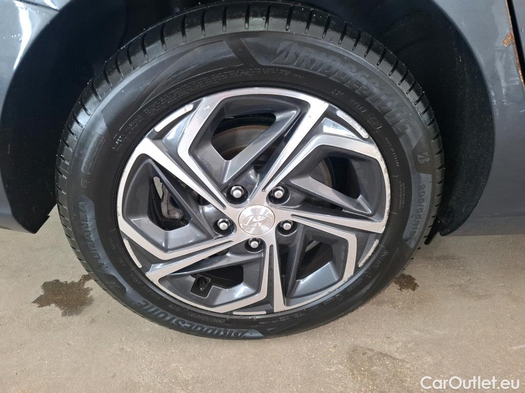  Hyundai  i30  cw Business 1.6 CRDi 115CV BVM6 E6d #16