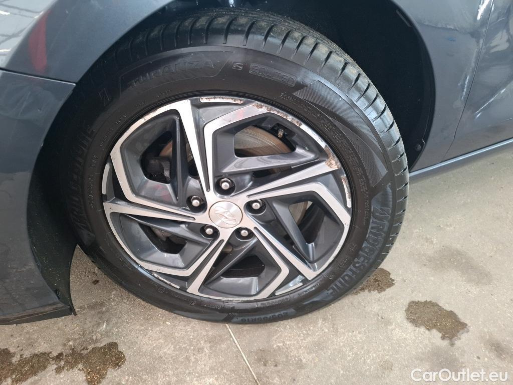  Hyundai  i30  cw Business 1.6 CRDi 115CV BVM6 E6d #10
