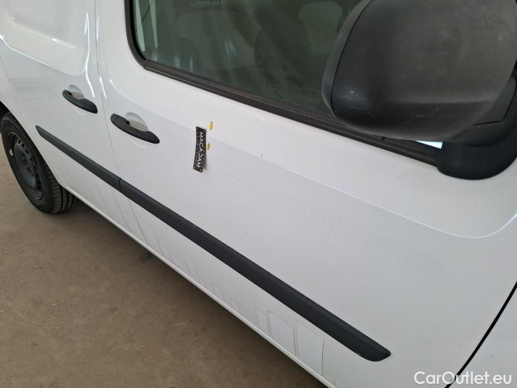  Renault  Kangoo  II Express Grand Confort (L1) 1.5 dCi 80CV BVM6 E6dT #32