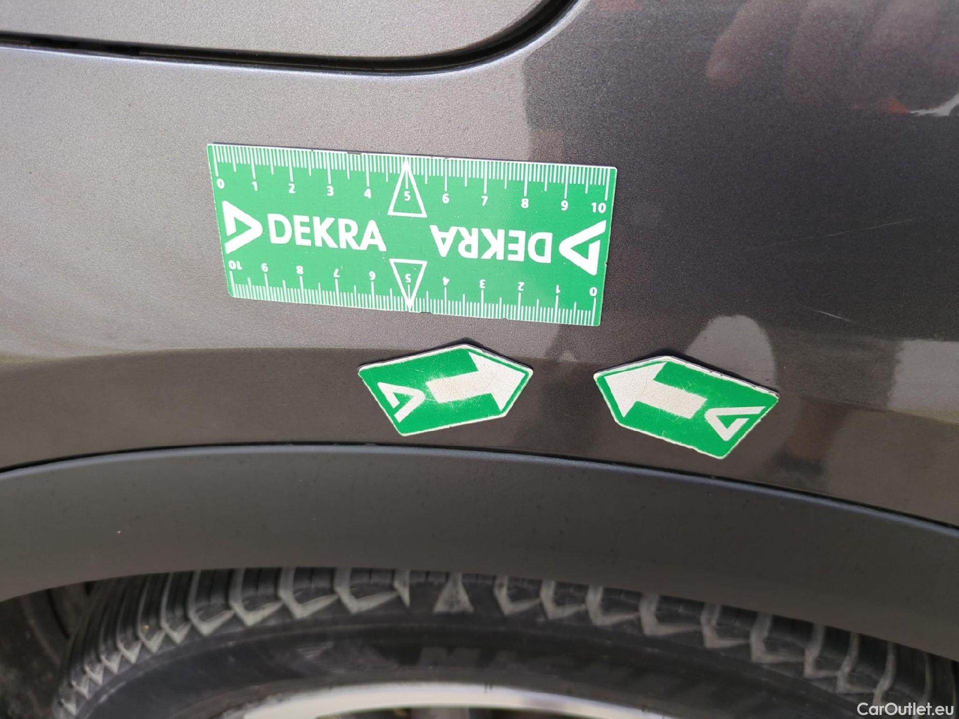  DS  DS7 DS DS 7 Crossback / 2017 / 5P / SUV E-TENSE 225 Business #37