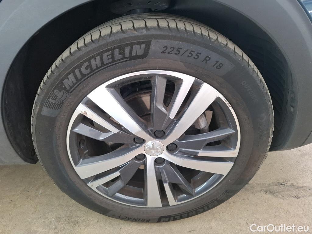  Peugeot  3008  II Allure 1.5 HDi 130CV BVA8 E6d #23