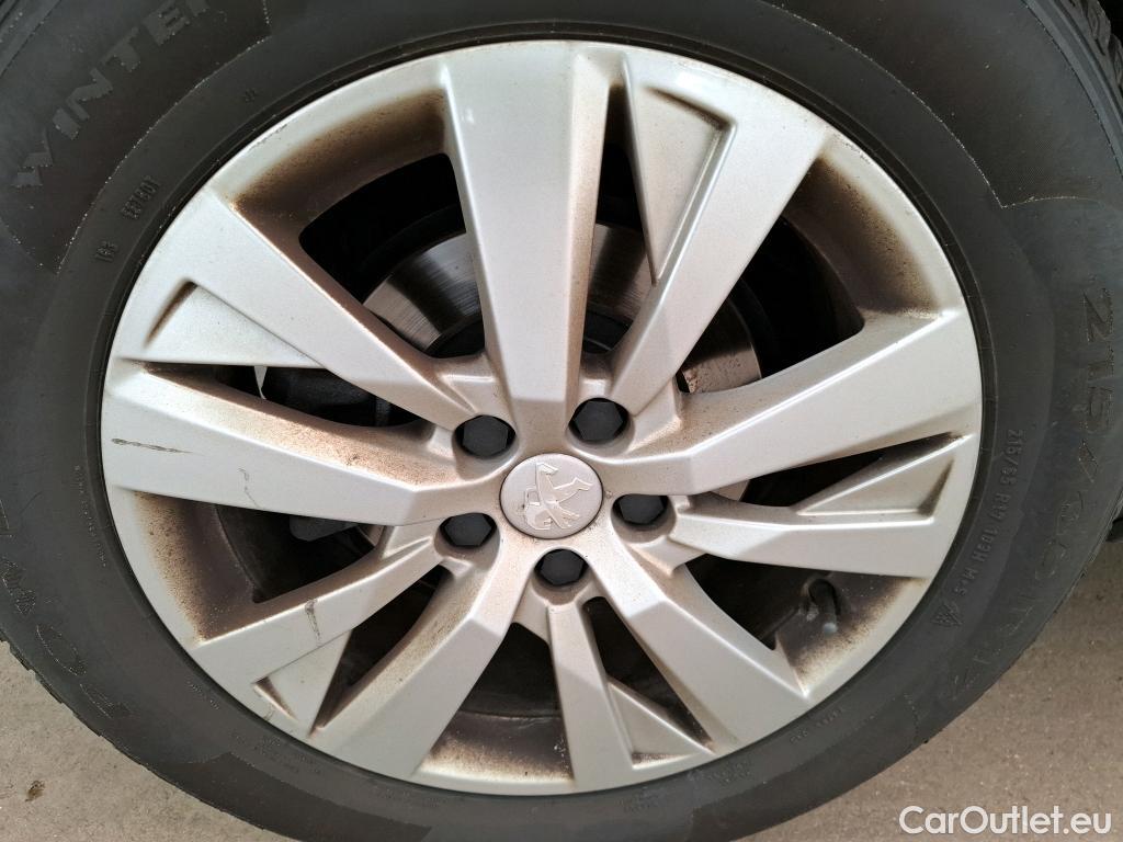  Peugeot  3008  Active Pack 1.5 HDi 130CV BVA8 E6d #24