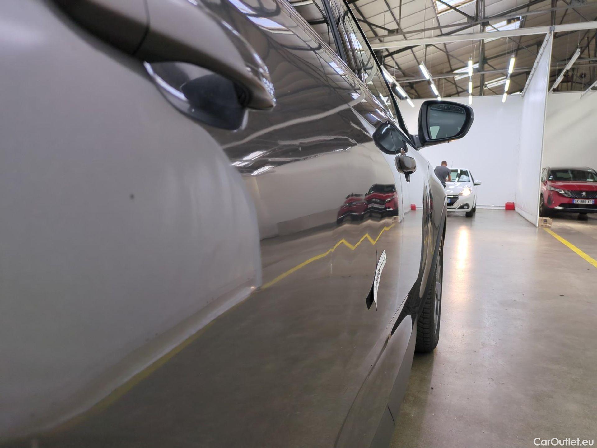  DS  DS7 DS DS 7 Crossback / 2017 / 5P / SUV E-TENSE 225 Business #41