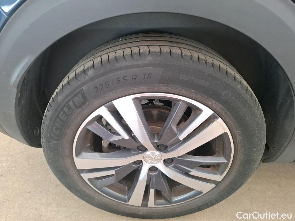  Peugeot  3008  II Allure 1.5 HDi 130CV BVA8 E6d #44