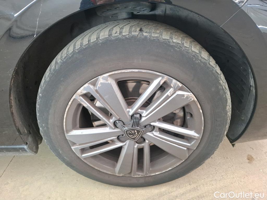  Peugeot  308  SW Active Pack 1.5 HDi 130CV BVA8 E6d #37