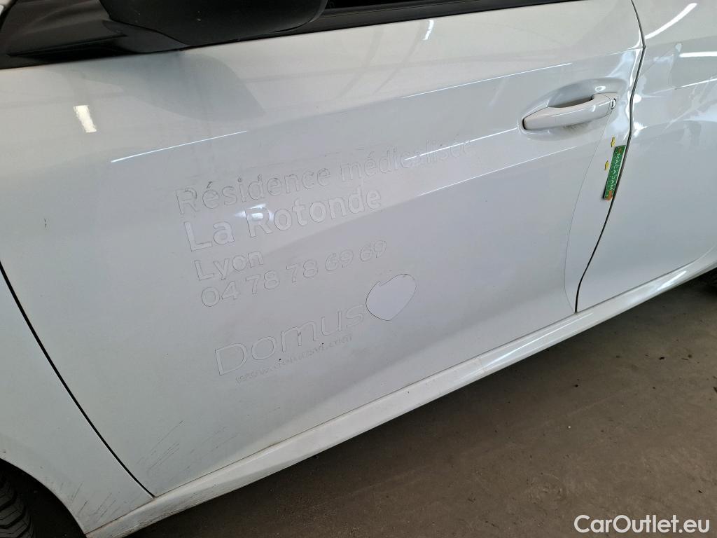  Peugeot  208  Allure Business 1.2 PureTech 100CV BVM6 E6d #14