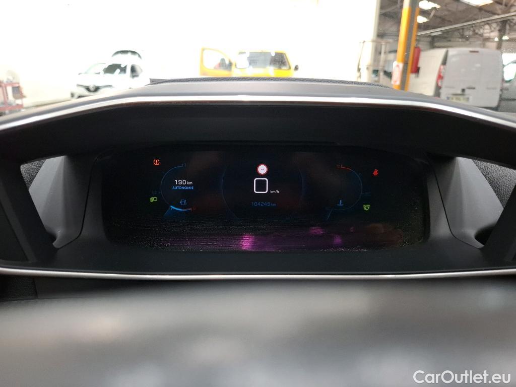  Peugeot  2008  Allure Business 1.5 HDi 110CV BVM6 E6d #71
