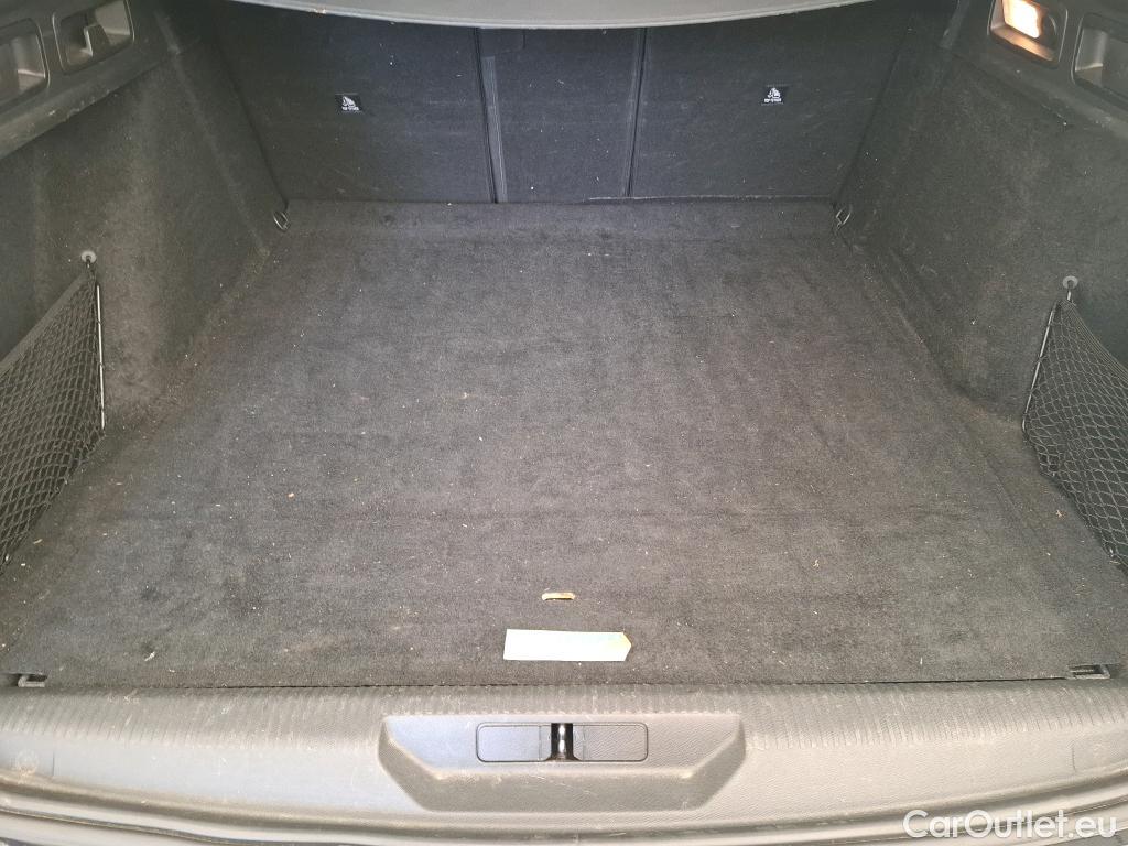  Peugeot  308 PEUGEOT  SW / 2021 / 5P / Break PureTech 130 S&S ACTIVE PACK #16