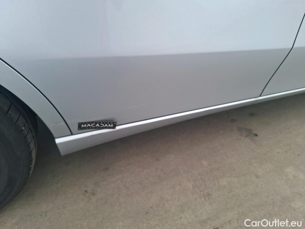  Mercedes  A-Klasse MERCEDES-BENZ Classe A Compact / 2018 / 5P / Berline A 180 d Business Line #15
