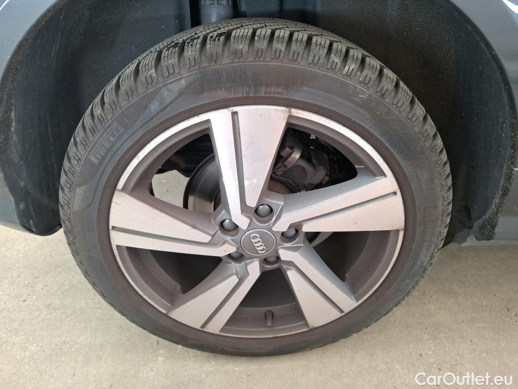  Audi  Q2 AUDI  5p SUV 30 TDI 116 S Tronic Design Luxe #17