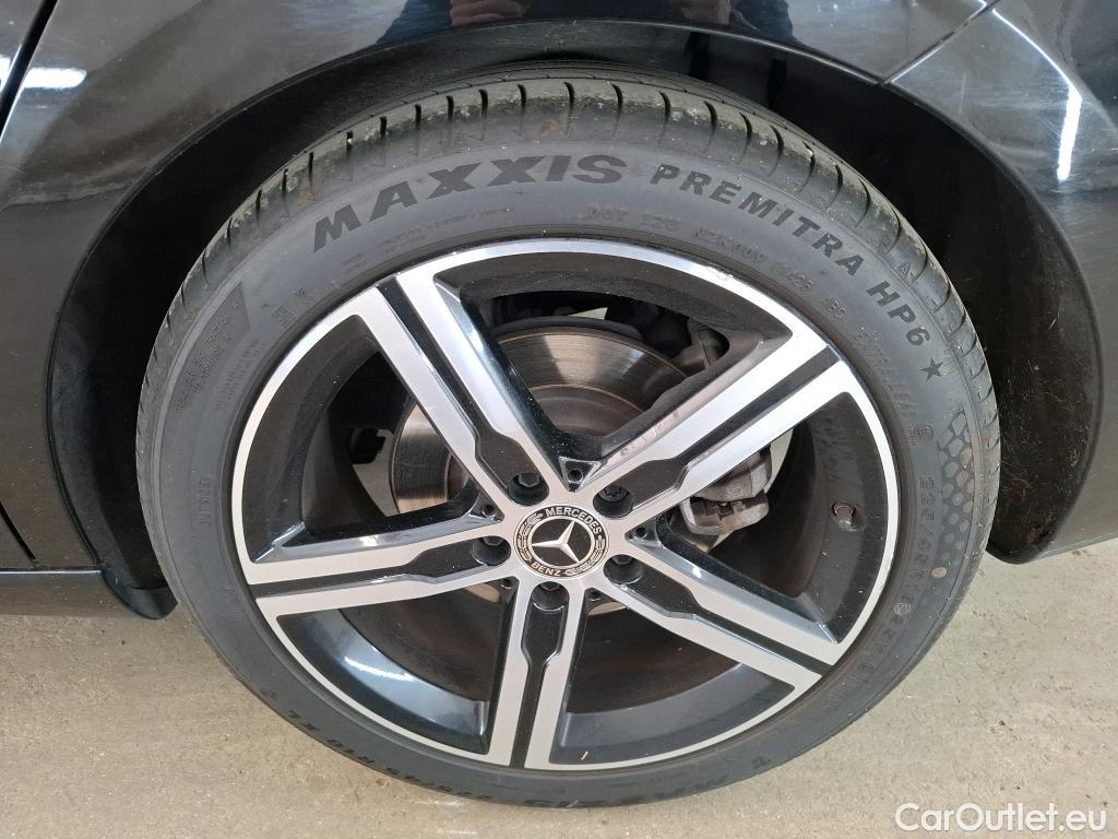  Mercedes  CLA-Klasse MERCEDES-BENZ CLA Coupe / 2019 / 4P / Coupé CLA 200 d Progressive Line BA8 #39