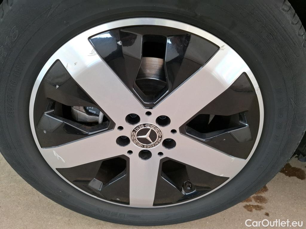  Mercedes  GLB MERCEDES-BENZ  / 2019 / 5P / SUV  200 d Business Line #20