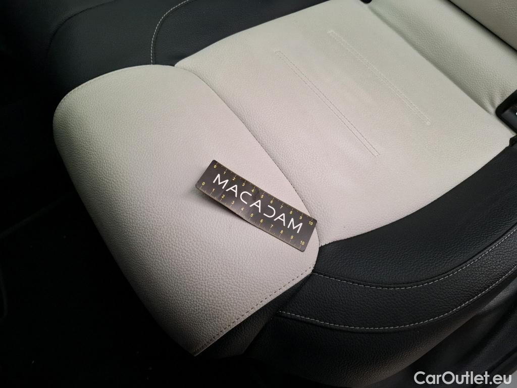  Mercedes  GLB MERCEDES-BENZ  / 2019 / 5P / SUV  200 AMG Line #13