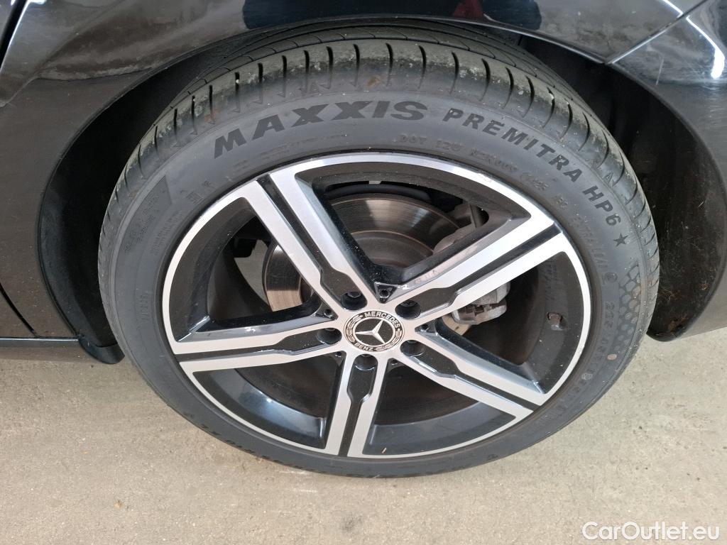  Mercedes  CLA-Klasse MERCEDES-BENZ CLA Coupe / 2019 / 4P / Coupé CLA 200 d Progressive Line BA8 #38