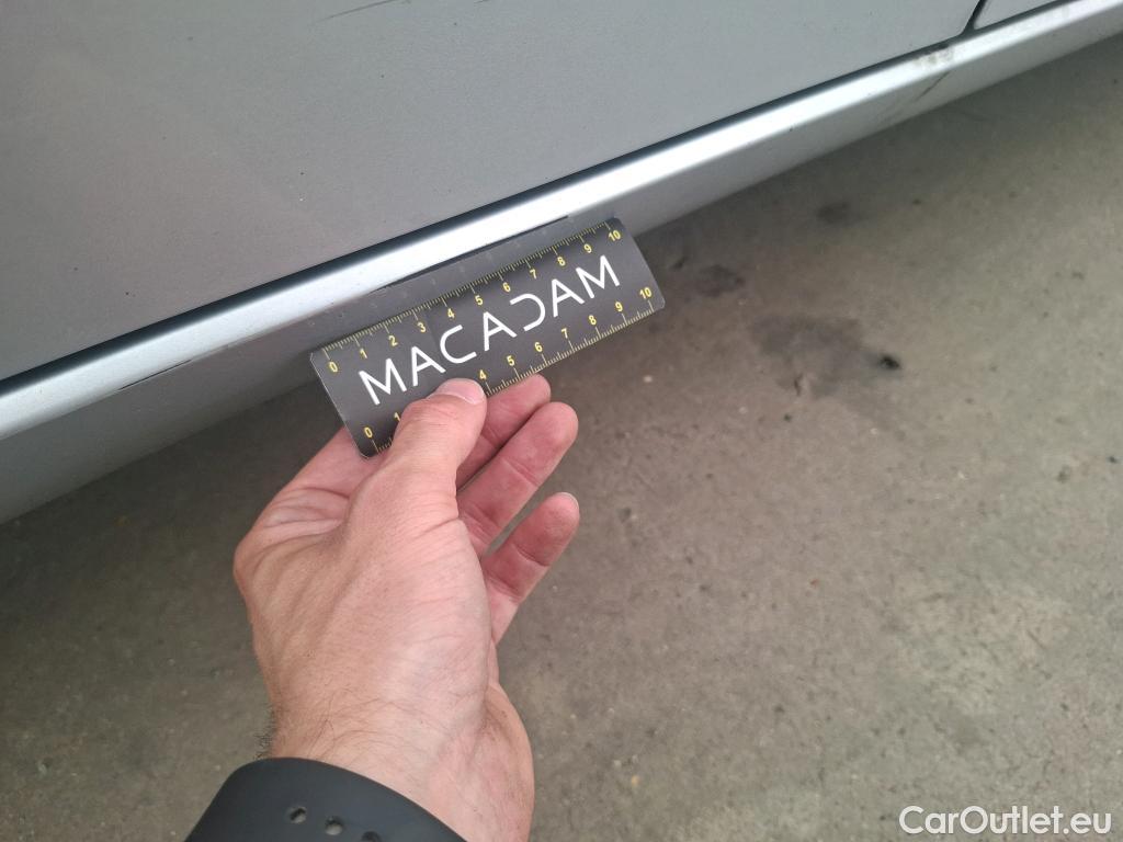  Mercedes  A-Klasse MERCEDES-BENZ Classe A Compact / 2018 / 5P / Berline A 180 d Business Line #19