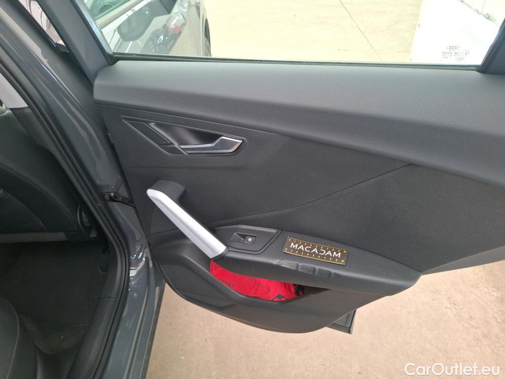  Audi  Q2 AUDI  5p SUV 30 TDI 116 S Tronic Design Luxe #1
