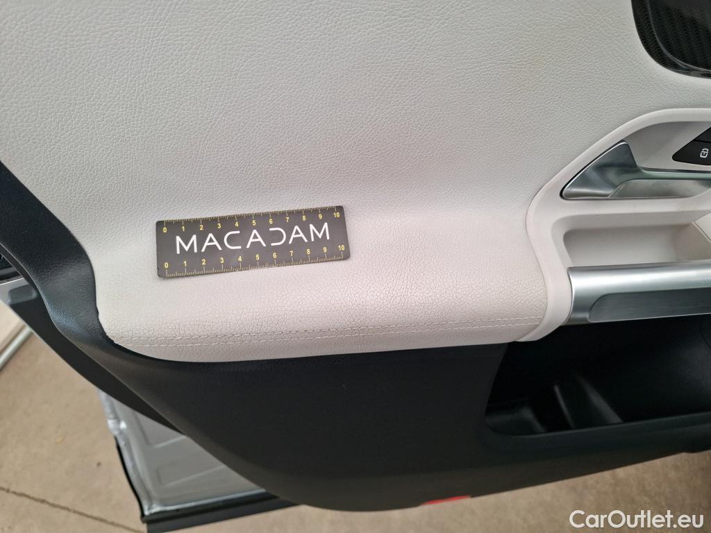  Mercedes  GLB MERCEDES-BENZ  / 2019 / 5P / SUV  200 AMG Line #17
