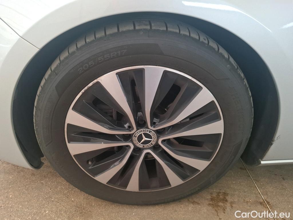  Mercedes  A-Klasse MERCEDES-BENZ Classe A Compact / 2018 / 5P / Berline A 180 d Business Line #38