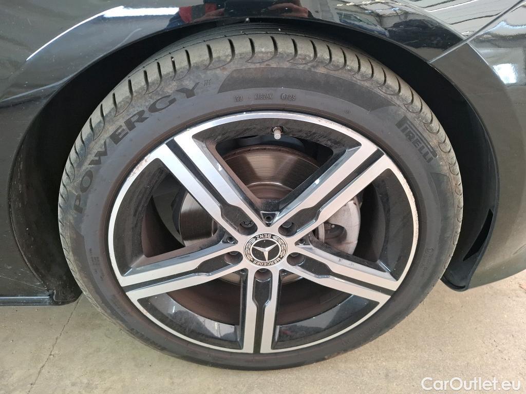  Mercedes  CLA-Klasse MERCEDES-BENZ CLA Coupe / 2019 / 4P / Coupé CLA 200 d Progressive Line BA8 #25