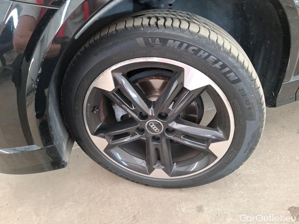  Audi  Q2  30 TDI S Line Plus 2.0 TDI 115CV BVA7 E6d #9