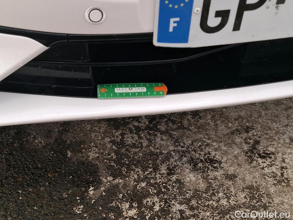  Ford  Kuga FORD   2019  5P  SUV 25 190 Hybrid FlexiFuel Pshif STLine B #2