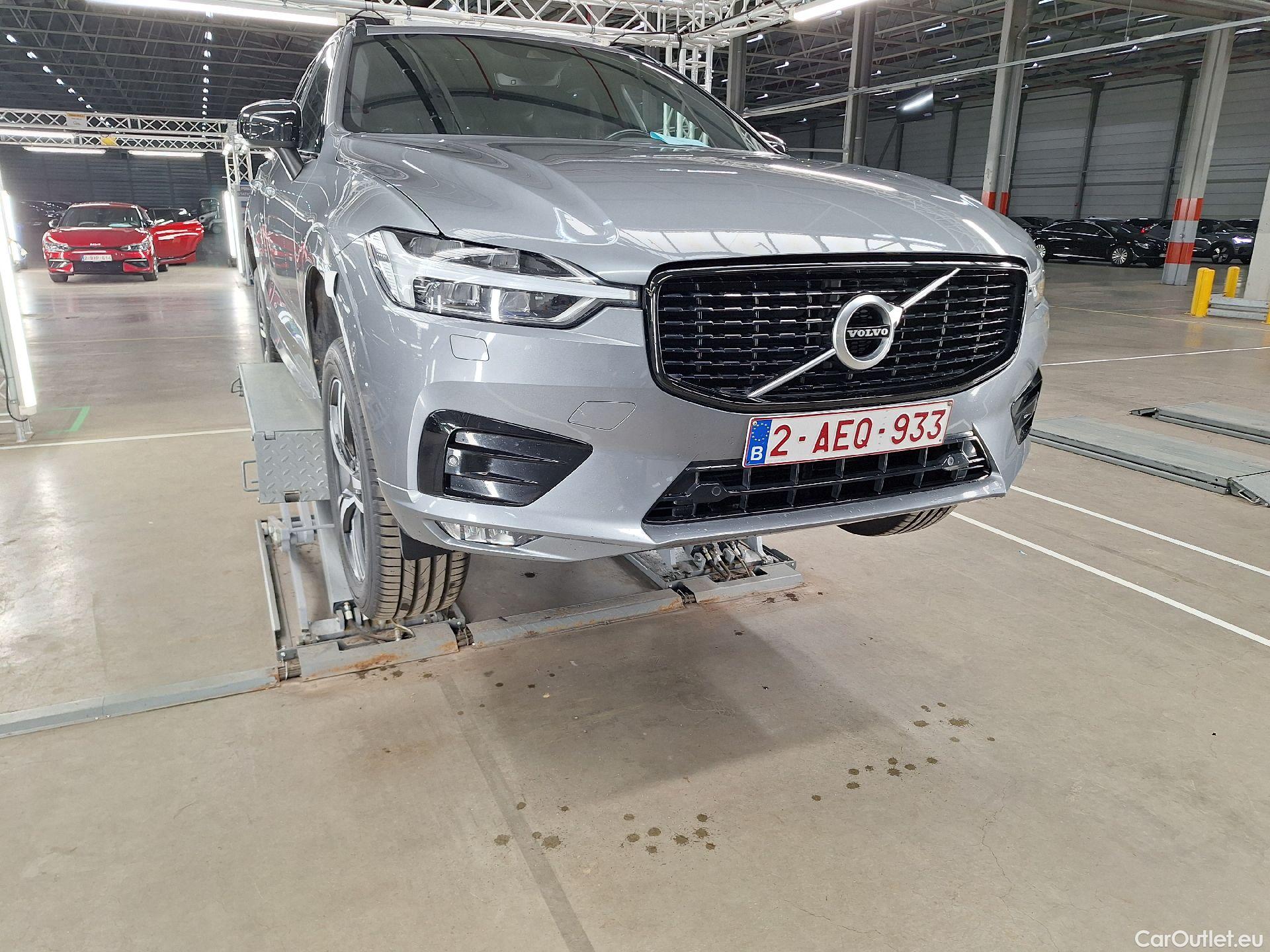  Volvo  XC60 Volvo,  '17, Volvo  D4 120kW Geartronic R-Design 5d #1