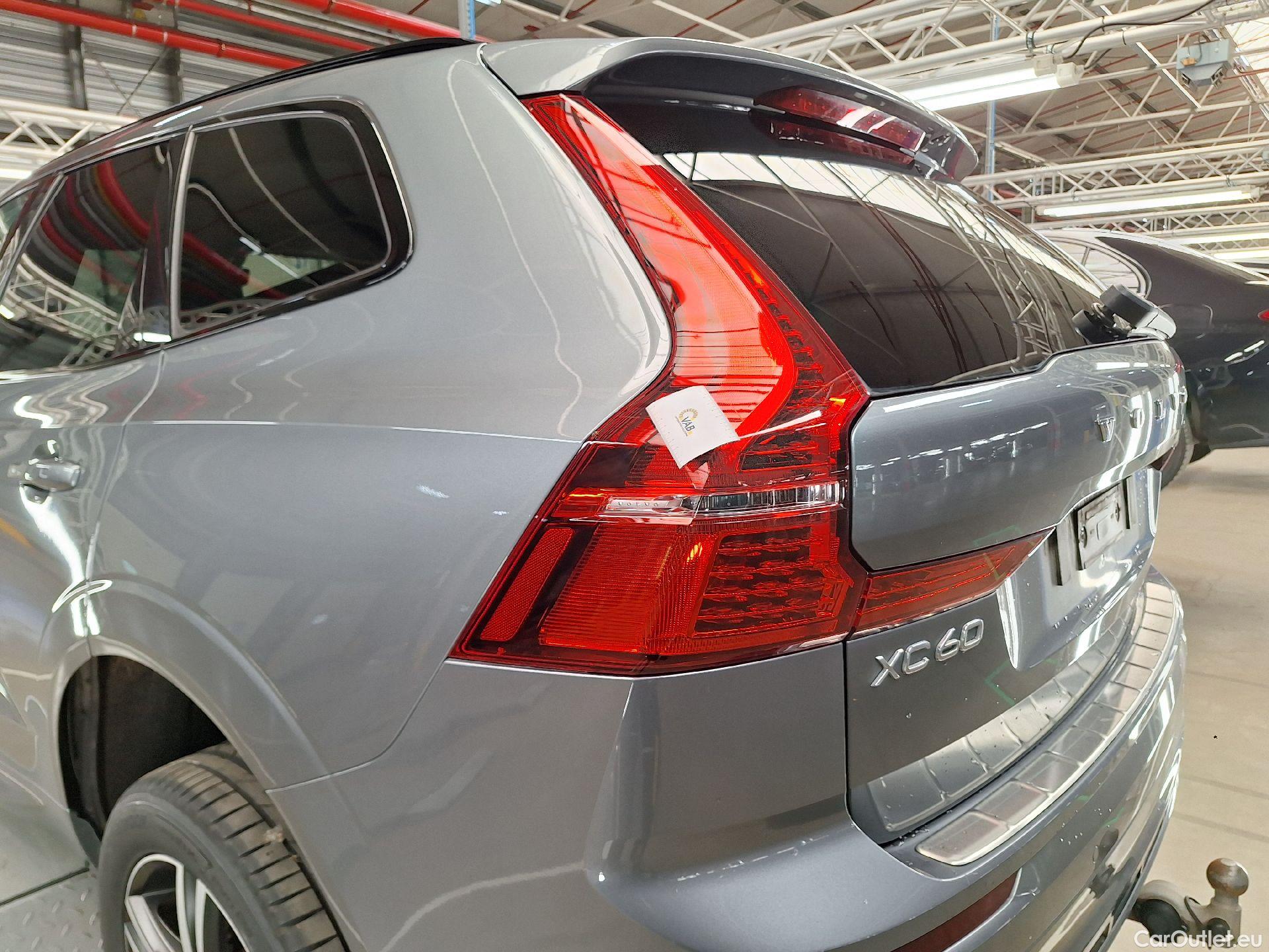  Volvo  XC60 Volvo,  '17, Volvo  D4 120kW Geartronic R-Design 5d #22