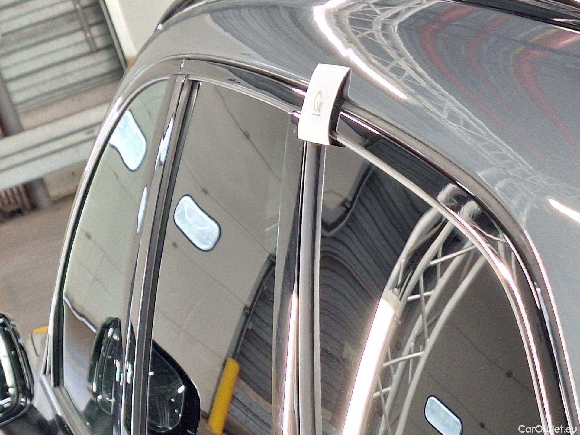  Volvo  XC60 Volvo,  '17, Volvo  D4 120kW Geartronic R-Design 5d #71