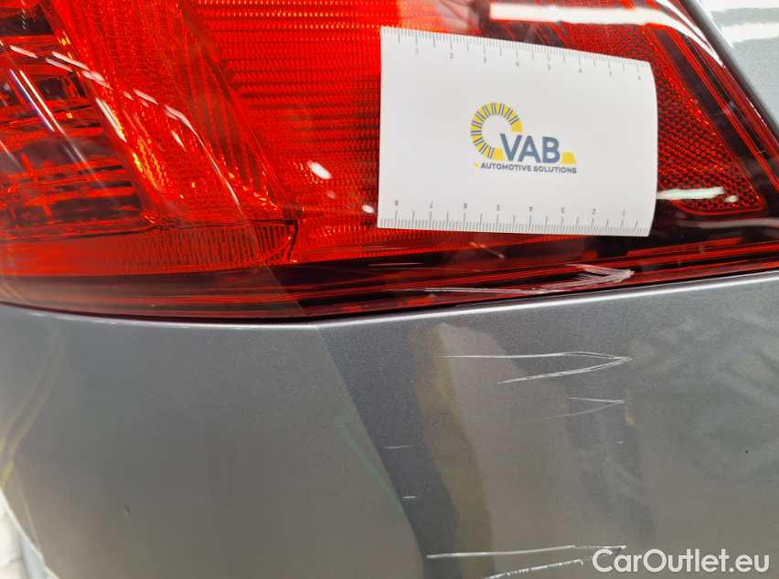  Volvo  XC60 Volvo,  '17, Volvo  D4 120kW Geartronic R-Design 5d #30