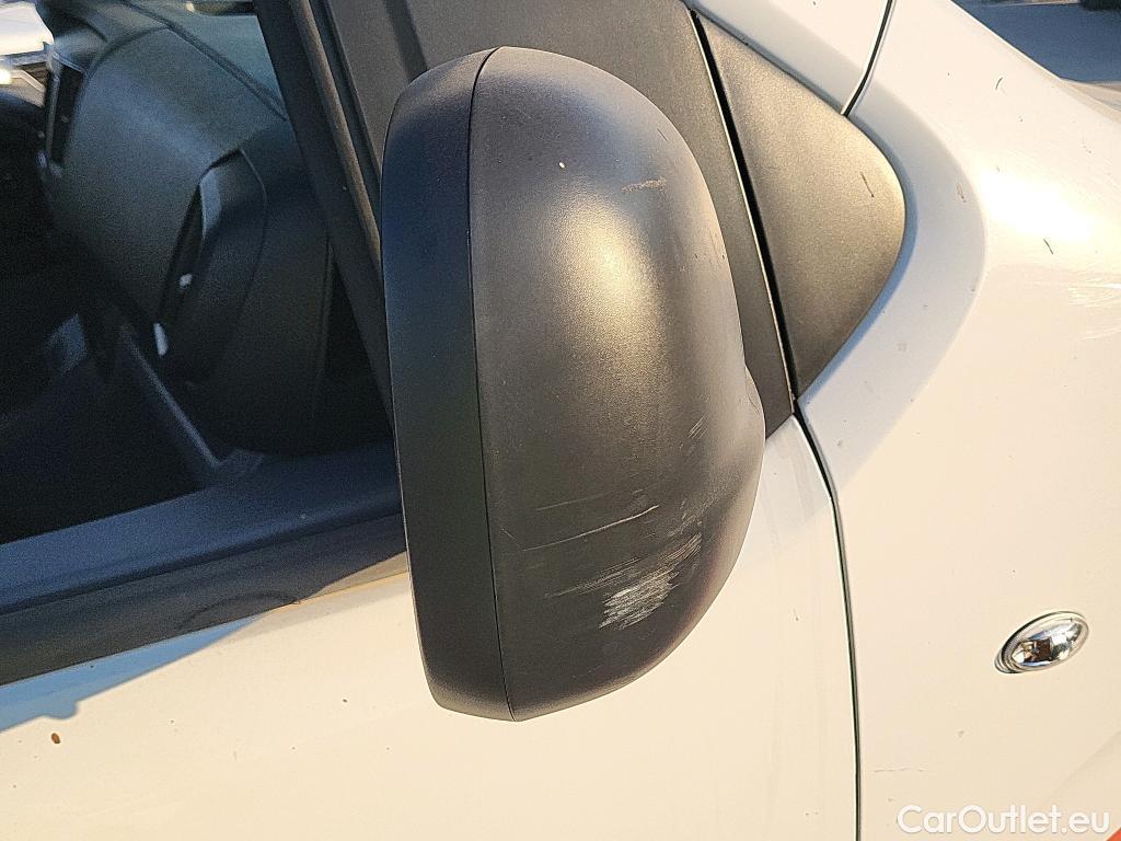  Peugeot  Expert PEUGEOT  / 2016 / 4P / furgón Furgón Premium 1.5 BlueHDi 100 Standard (AC) #21
