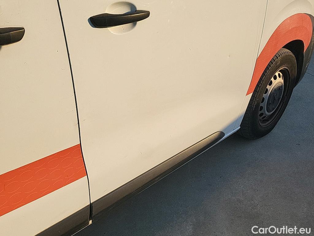  Peugeot  Expert PEUGEOT  / 2016 / 4P / furgón Furgón Premium 1.5 BlueHDi 100 Standard (AC) #19