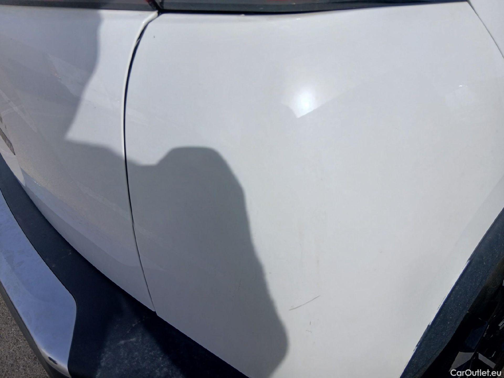  Peugeot  2008 PEUGEOT  / 2019 / 5P / todoterreno Allure Pack BlueHDI 81kW (110CV) #24