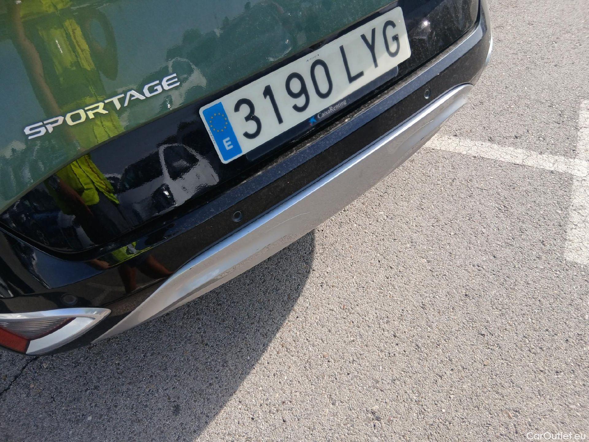  KIA  Sportage KIA  / 2022 / 5P / todoterreno 1.6 T-GDi HEV 171kW (230CV) Tech 4X2 #19