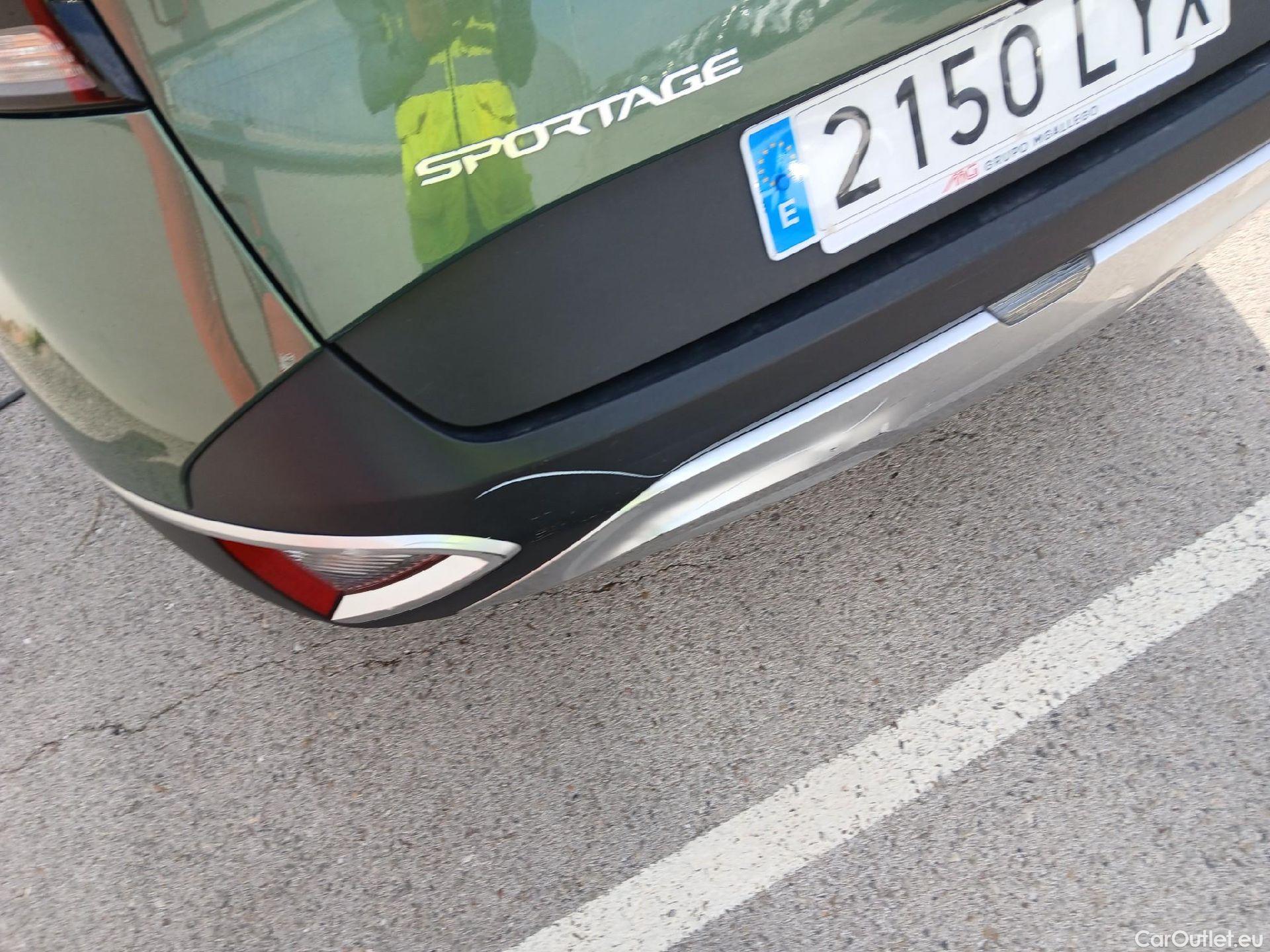  KIA  Sportage KIA  / 2022 / 5P / todoterreno 1.6 T-GDi 110kW (150CV) Concept 4x2 #16